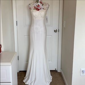 David’s Bridal Ivory Cap Sleeve Wedding Dress sz 2